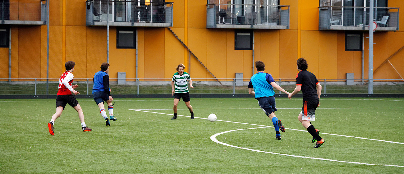 Voetbal_headerafbeelding 1300x560 (1)